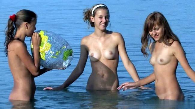 Nudism video download - Boat nudist girls